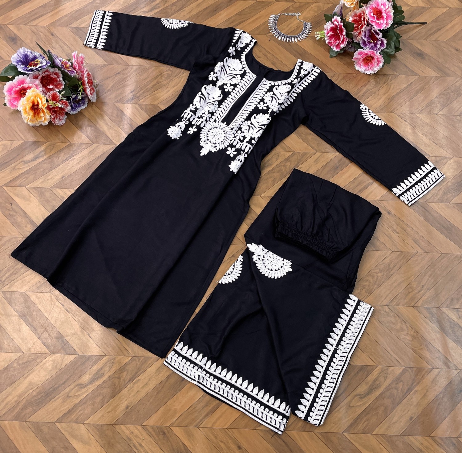 Samyaka Beautiful Kurta Pant
