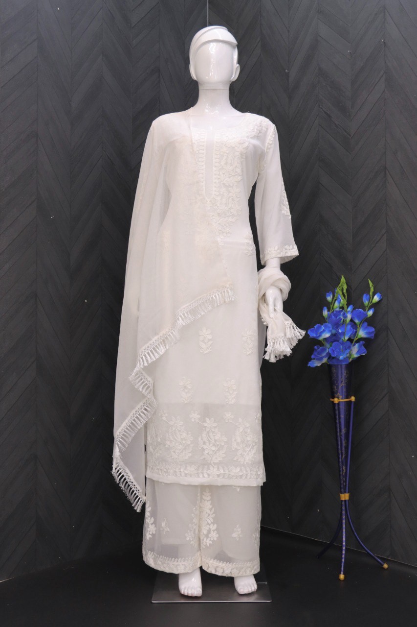 Samyaka Beautiful Elegant Dress