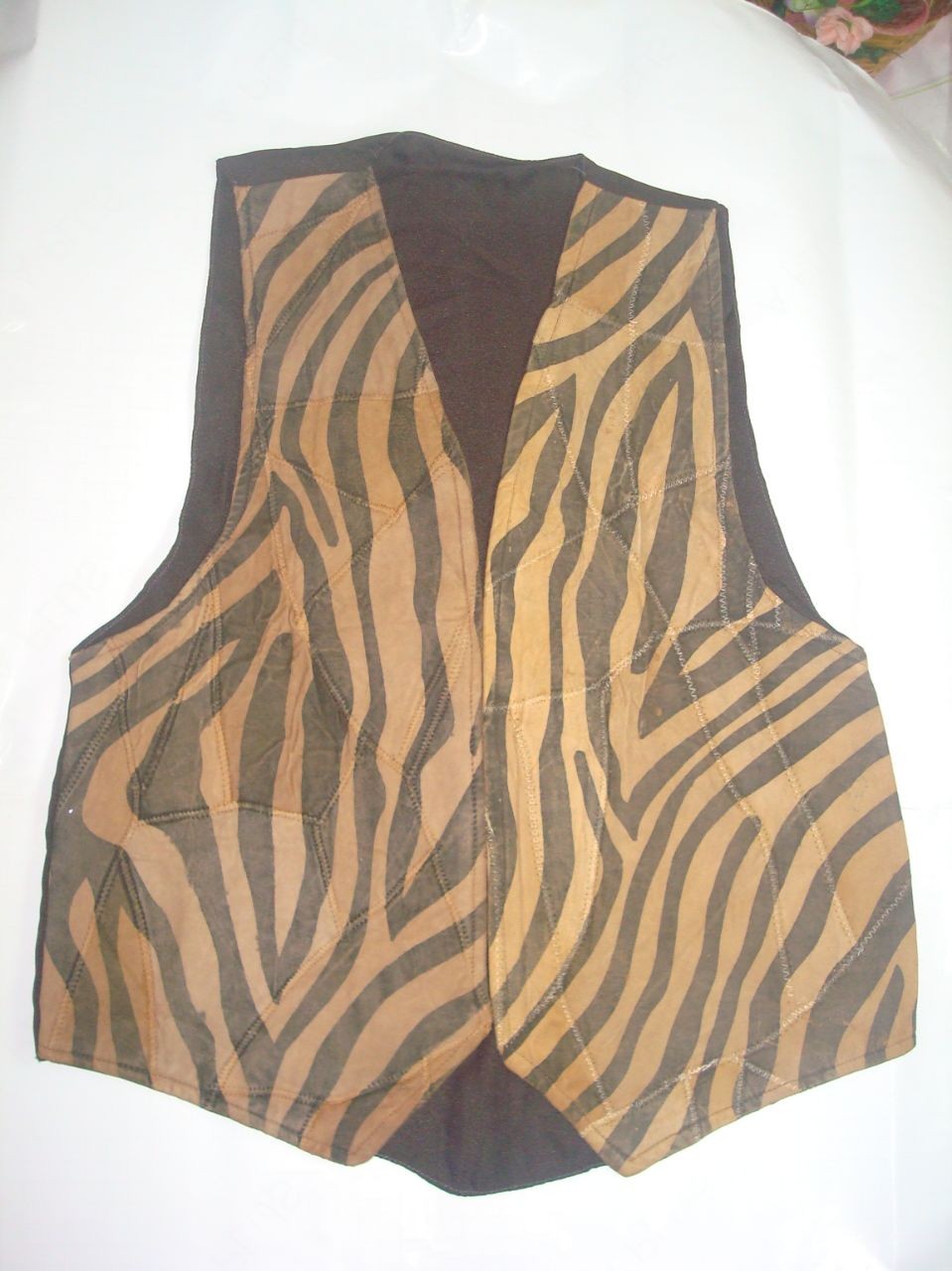 Samyaka Sleeveless Jacket