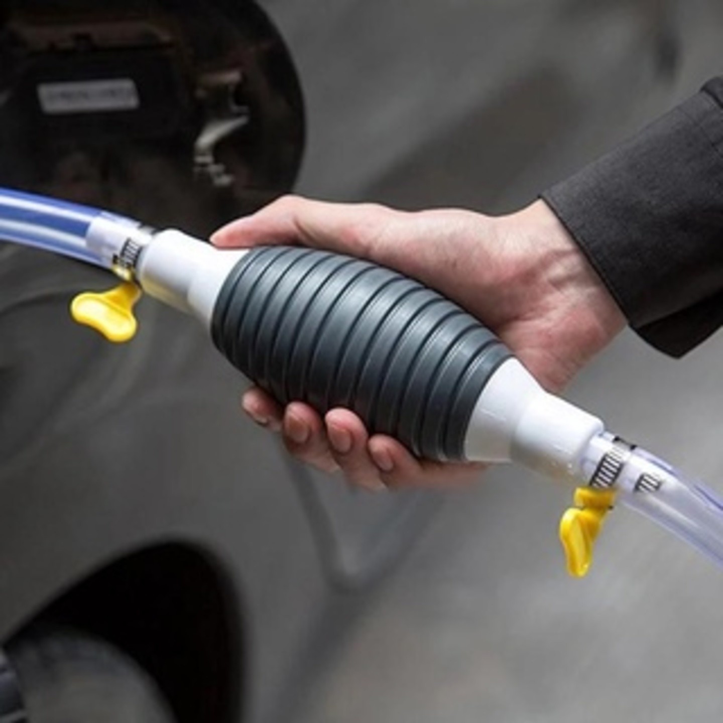 Manual Fuel Transfer Pipe