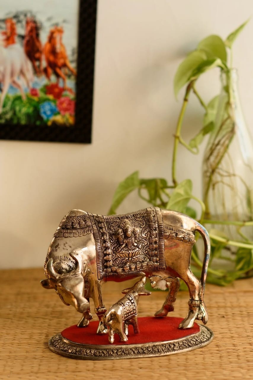 Decorative White Metal Kamadhenu Cow With Calf