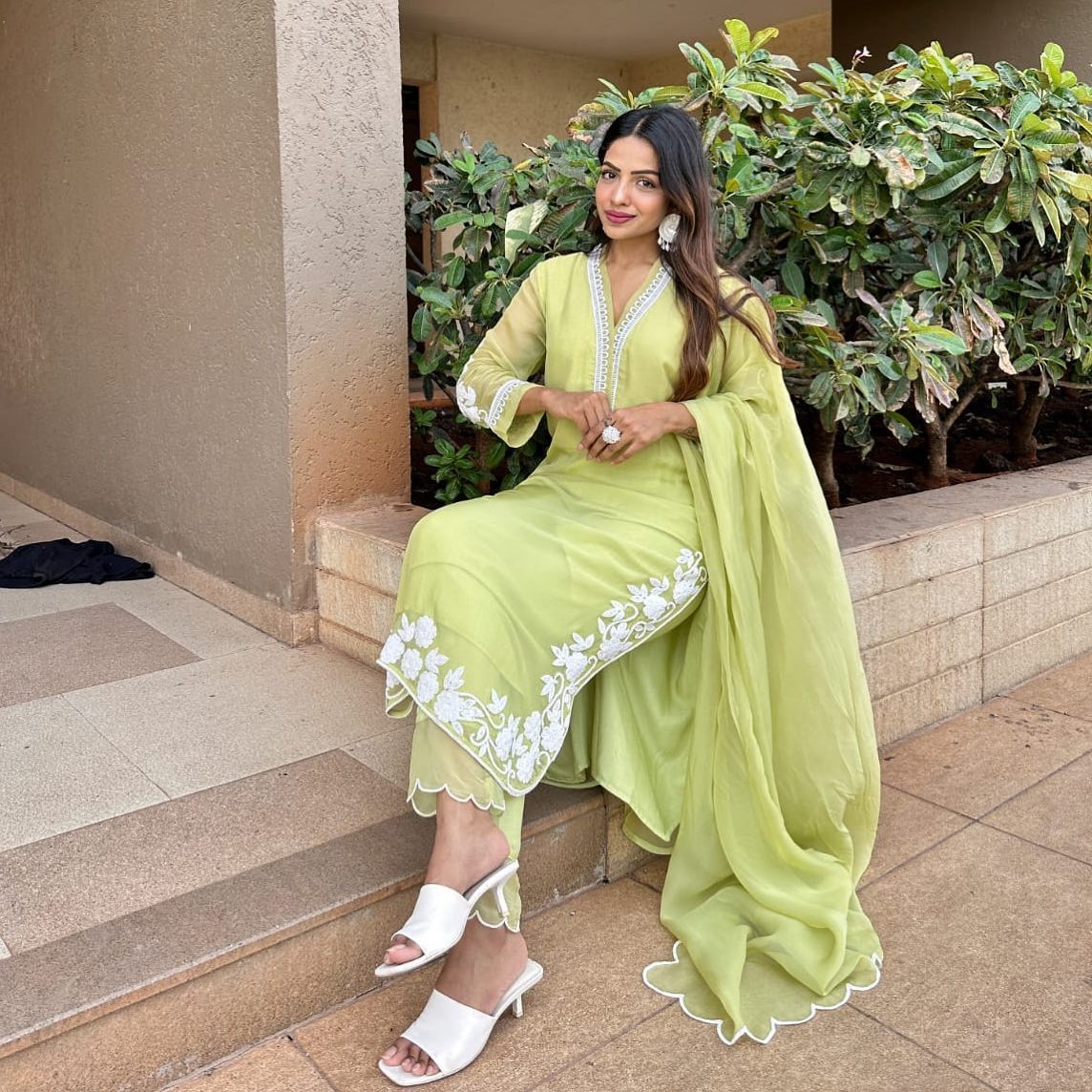 Samyaka Elegant Dress